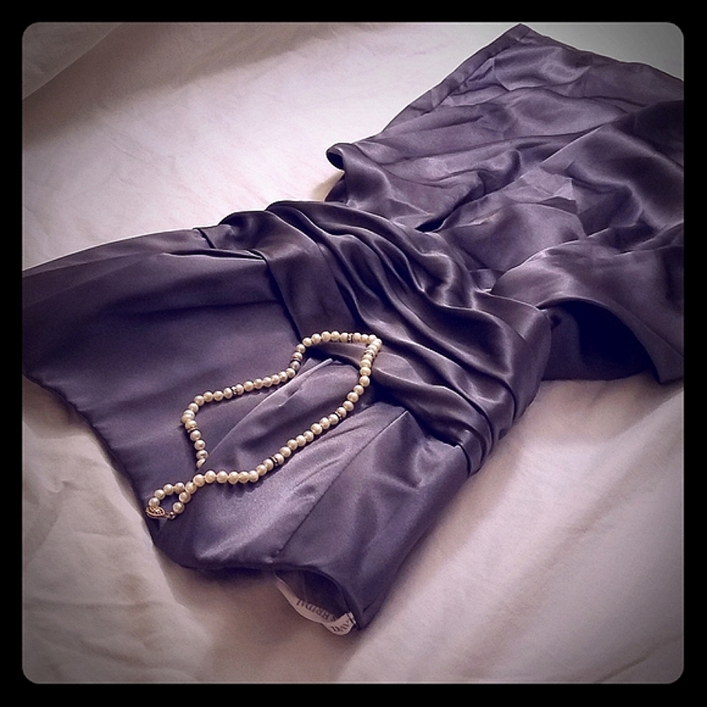 David's Bridal strapless dress, with pockets - Picture 2 of 3